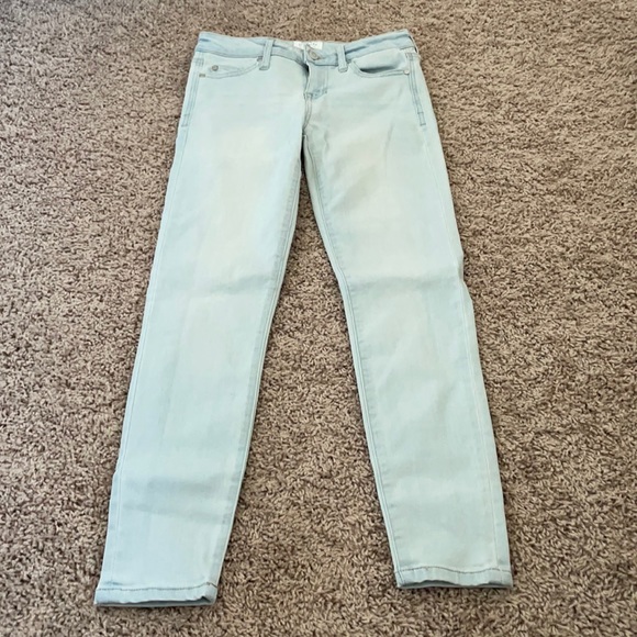 Light blue jeans - Picture 1 of 4